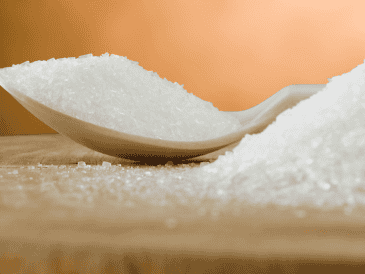 Priorizar alimentos frescos, reducir el consumo de productos ultraprocesados y mantener un estilo de vida saludable sigue siendo la estrategia con mayor respaldo científico para disminuir el riesgo de enfermedades y cuidar la salud a largo plazo. CANVA