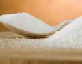 Priorizar alimentos frescos, reducir el consumo de productos ultraprocesados y mantener un estilo de vida saludable sigue siendo la estrategia con mayor respaldo científico para disminuir el riesgo de enfermedades y cuidar la salud a largo plazo. CANVA