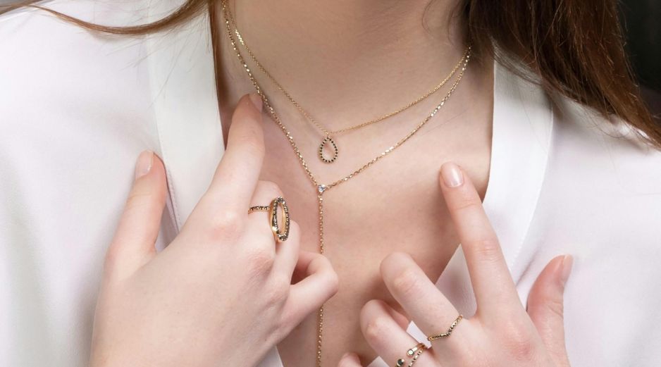 Para evitar contratiempos al comprar joyas, los expertos recomiendan seguir una serie de prácticas seguras y transparentes. UNSPLASH / S. JEWELRY