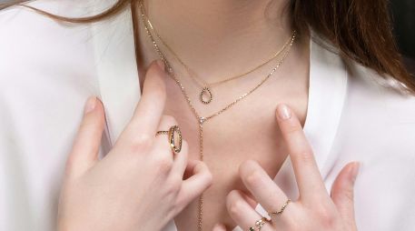 Para evitar contratiempos al comprar joyas, los expertos recomiendan seguir una serie de prácticas seguras y transparentes. UNSPLASH / S. JEWELRY