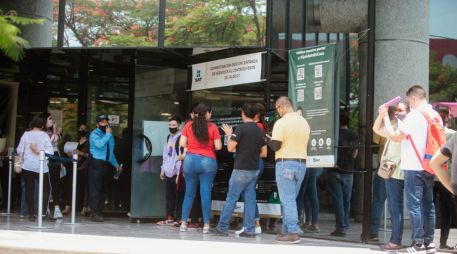 El SAT fortalece su atención gracias a la colaboración con autoridades federales y locales, lo que permite acercar trámites a más poblaciones. EL INFORMADOR/ARCHIVO