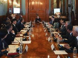 La mandataria destacó la presencia de empresas japonesas en territorio nacional y subrayó que actualmente existen mil 600 compañías de ese país establecidas en México. X/ @Claudiashein.