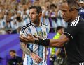 Este es el árbitro que pitará el Inglaterra vs Argentina; un conocido de Lionel Messi. EFE / ARCHIVO