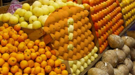 Estas son las precauciones que puedes tomar con frutas y verduras. EL INFORMADOR / ARCHIVO