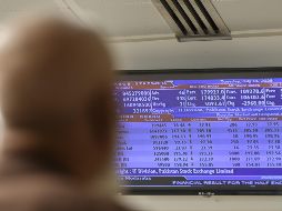Los resultados positivos de las emisoras del sector financiero golpearon de forma positiva a los mercados bursátiles. EFE/R. Khan
