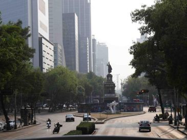 El programa Hoy No Circula se aplica de las 5:00 a las 22:00 horas en todas las alcaldías de la Ciudad de México y en tres zonas conurbadas del Estado de México. SUN/C. Mejía