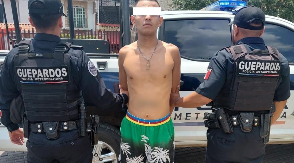 Con base en el señalamiento realizado por el denunciante y los indicios localizados en el lugar, los policías detuvieron a quien fue identificado por las autoridades como Joel 