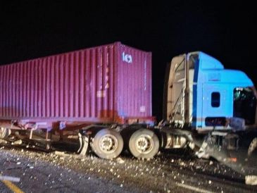 Autoridades de Protección Civil Jalisco y personal de la operación de la Autopista fueron los primeros en responder a las emergencias. ESPECIAL