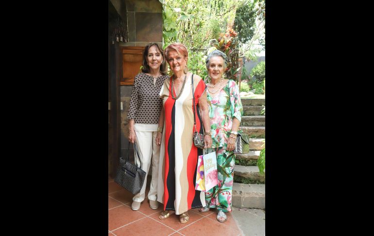 Yolanda Rossette, Beatriz y Carmen Hecht. GENTE BIEN JALISCO / Celebración Rosita Watanabe