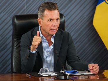 Lemus mencionó que la Presidenta se comprometió con mil 500 millones de pesos para continuar las obras sobre Carretera a Chapala. PABLO LEMUS