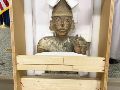 Escultura de unos 91 centímetros de altura que representa a un guerrero. EFE