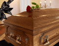 Los servicios disponibles para el público general incluyen opciones como la velación en capilla o en domicilio, el traslado del cuerpo a nivel local o foráneo, y la preparación estética profesional. ESPECIAL / CANVA