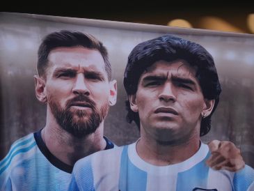 La historia de Lionel Messi con la selección argentina estuvo marcada por la influencia de Diego Maradona. IMAGO7
