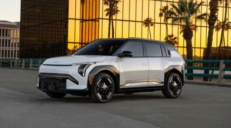 La firma surcoreana presentó su nuevo vehículo eléctrico con una propuesta enfocada en autonomía, innovación y practicidad para el uso diario. KIA