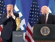 Trump estuvo acompañado por Gianni Infantino, presidente de la FIFA, que se deshizo en elogios con el político. EFE/@RapidResponse47