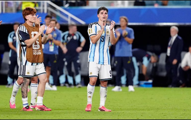 Argentina ocupó el segundo lugar de la medición con una tasa de 6.7 decisiones favorables por cada 100 faltas recibidas. Imago7.