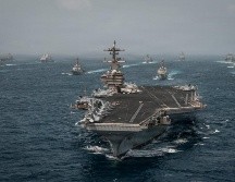 Fotografía difundida por el Centcom de buques de guerra de la Armada de EU desplegados en Medio Oriente. EFE/Cetcom