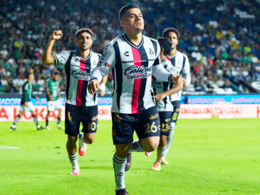 Rocha vivió una noche especial al volver a marcar en el estadio donde inició su carrera profesional. IMAGO7/D. MUÑOZ