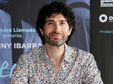 El cantautor compartió detalles sobre Timbiriche y su pasión por el teatro musical. AFP