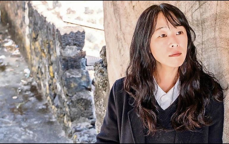 Imagen de la escritora surcoreana Choi Jin-young, conocida por obras como “La prueba de Gu”. ESPECIAL