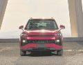 La JAC 4 2027 estrena un frontal completamente renovado con faros LED, nueva parrilla y rines de 18 pulgadas. CORTESÍA