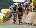 Isaac del Toro tuvo una destacada actuación en la etapa de montaña del Tour de Francia y ahora buscará mantener su posición entre los mejores de la clasificación general. EFE/G. Horcajuelo