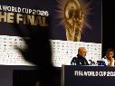 El entrenador español Luis de la Fuente responde a preguntas durante la rueda de prensa de los finalistas del Mundial. EFE/O. Fedorova
