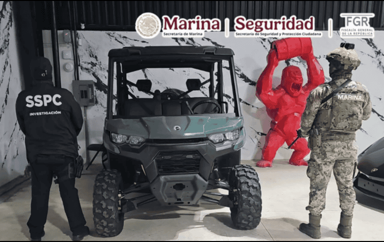 El presunto operador financiero del Cártel del Noreste, junto con lo asegurado, fue puesto a disposición del agente del Ministerio Público. X / @GabSeguridadMX