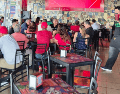 Otros restaurantes ubicados en el centro de Guadalajara también esperan más clientela este domingo 19 de julio día de la final del Mundial 2026. EL INFORMADOR / J. VELAZCO