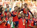 La Roja destronó a la campeona del mundo con un triunfo agónico para volver a coronarse 16 años después. AFP.