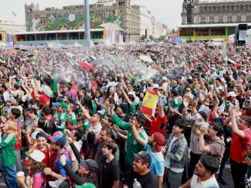 El desarrollo de las actividades en el Fan Fest capitalino transcurrió de manera ordenada y sin incidentes mayores. EFE/M. Guzmán