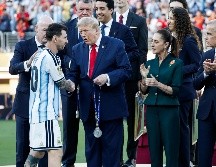 Fotografía de la Presidenta de México, Claudia Sheinbaum Pardo, durante la ceremonia de premiación del Mundial de Futbol 2026. EFE/L. Jr.