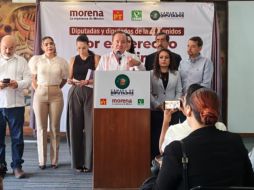 Mery Gómez Pozos, Alberto Maldonado, Marcela Michel y Raúl Álvarez pidieron la instalación de un consejo consultivo en torno a los problemas de agua que enfrenta el Área Metropolitana de Guadalajara. EL INFORMADOR / M. Hernández