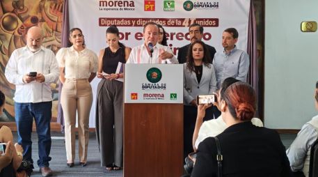 Mery Gómez Pozos, Alberto Maldonado, Marcela Michel y Raúl Álvarez pidieron la instalación de un consejo consultivo en torno a los problemas de agua que enfrenta el Área Metropolitana de Guadalajara. EL INFORMADOR / M. Hernández