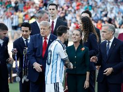 La actitud de algunos jugadores de Argentina generó críticas en redes sociales. EFE/ L. Jr