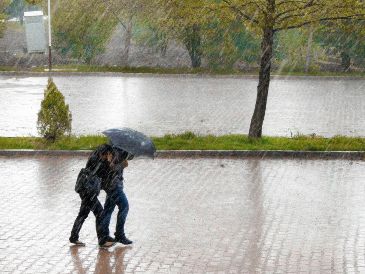 La zona sur del estado presentará densa nubosidad y precipitaciones severas a lo largo de este martes. Unsplash