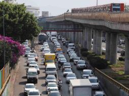 El programa Hoy No Circula se aplica de las 5:00 a las 22:00 horas en todas las alcaldías de la Ciudad de México y en tres zonas conurbadas del Estado de México. SUN/C. Mejía