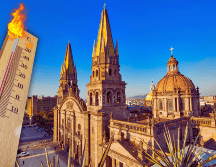 Resulta fundamental evitar la exposición prolongada a los rayos del sol, sobre todo en la franja horaria que va entre las 11:00 y las 16:00 horas, para prevenir golpes de calor. ESPECIAL / CANVA