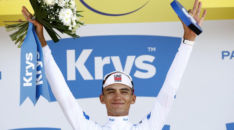 Isaac del Toro terminó la competencia a 1.21 del ganador, el belga Remco Evenepoel, y a 5 segundos de Paul Seixas, que entró cuarto. EFE / Y. Valat