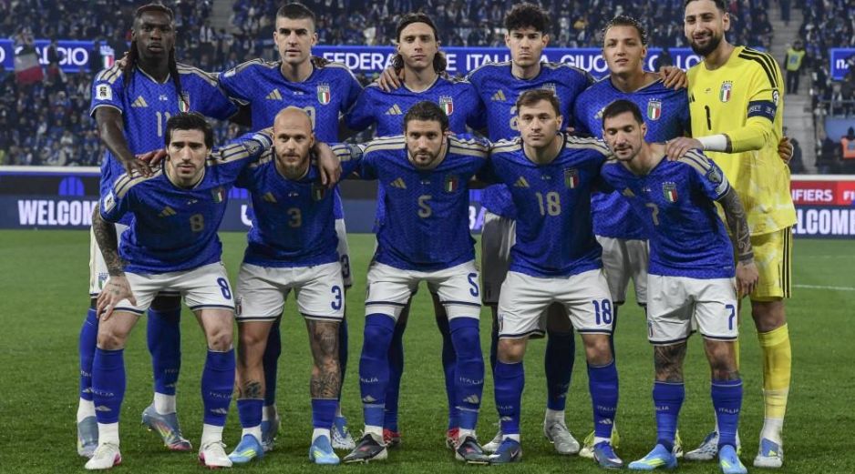 La nueva cúpula directiva de la Selección de Italia ha estado trabajando a marchas forzadas durante las últimas semanas. El objetivo primordial es definir al estratega que lidere el ambicioso proyecto deportivo con miras al Mundial de 2030. AFP / ANADOLU