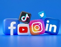 La norma establece que los menores de 15 años no podrán acceder a los servicios de redes sociales ofrecidos por plataformas digitales. Unsplash