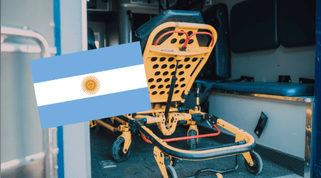 Tras el cobarde ataque, el aficionado quedó tendido y malherido sobre el asfalto, por lo que tuvo que ser trasladado de urgencia a un hospital cercano.  ESPECIAL