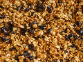 Aunque la granola no es un alimento perjudicial, siempre es mejor consumirla en bajas porciones. ESPECIAL/Canva