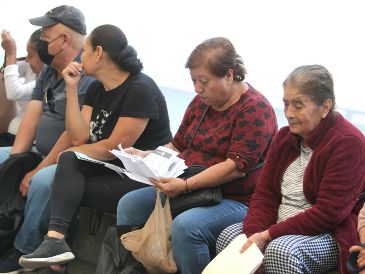 Las personas mayores de 60 años que cuenten con credencial Inapam vigente pueden obtener un descuento de hasta 15%. EL INFORMADOR / ARCHIVO
