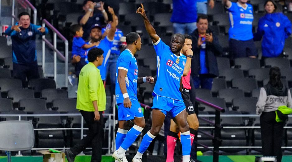 Cruz Azul remontó ante Puebla y llegó a seis puntos antes de disputar el Campeón de Campeones. IMAGO7.