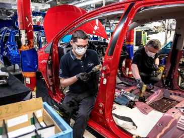Al igual que México, Canadá enfrenta presión sobre sus armadoras de autos ante el alza de impuestos de la Unión Americana sobre sus productos. EFE