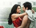 Aislinn Derbez y Mauricio Ochmann. Los actores dan vida a Esmeralda y Manuel, dos personas que vuelven a encontrarse después de años de separación. ESPECIAL