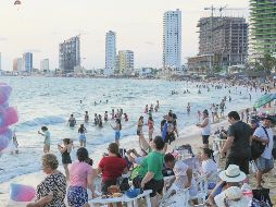Mazatlán. Las autoridades buscan garantizar la limpieza de instalaciones turísticas y playas. ESPECIAL