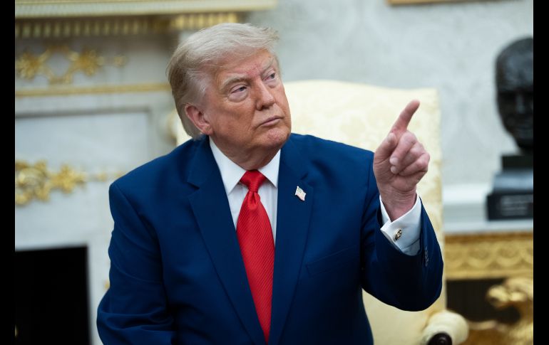 El propio Trump amenazó este miércoles con destruir instalaciones en Teherán si Irán dispara contra buques en el estrecho de Ormuz en un mensaje en Truth Social. EFE/EPA/A. Schwartz