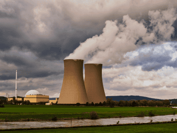 La firma de este convenio se produce en un momento crítico para la seguridad en Medio Oriente, fuertemente influenciado por los avances del programa nuclear de Irán. CANVA